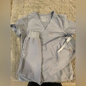 Figs Jogger TWO PIECE Set - Size [XS] - $60 (Original Price $86)